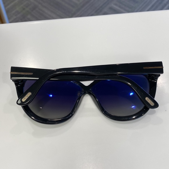 TomFord Sunglasses Polarized - Picture 9 of 11